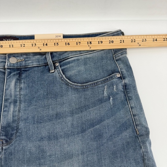 NYDJ Jeans Women 20W NEW Girlfriend LiftTuck Tech Stretch Blue Light Wash Denim - Picture 11 of 15